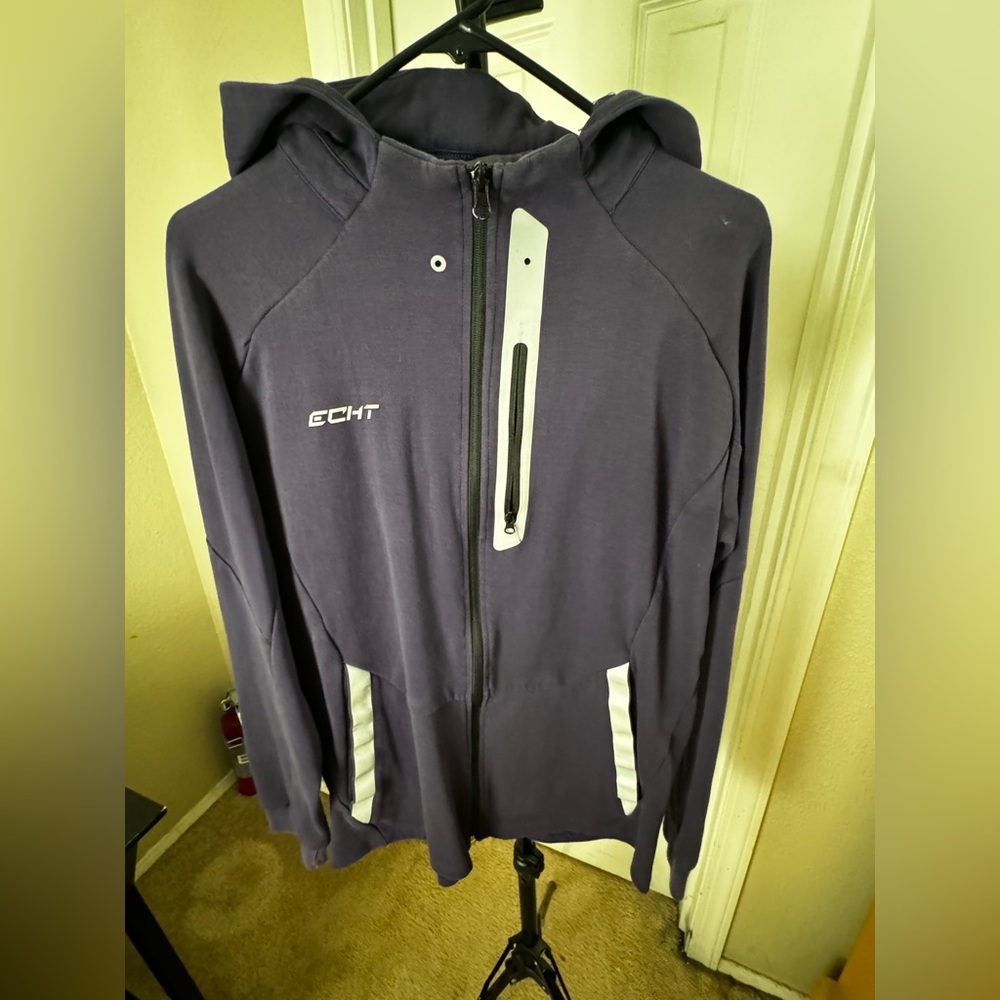 Men’s Large ECHT sweat suit with hood